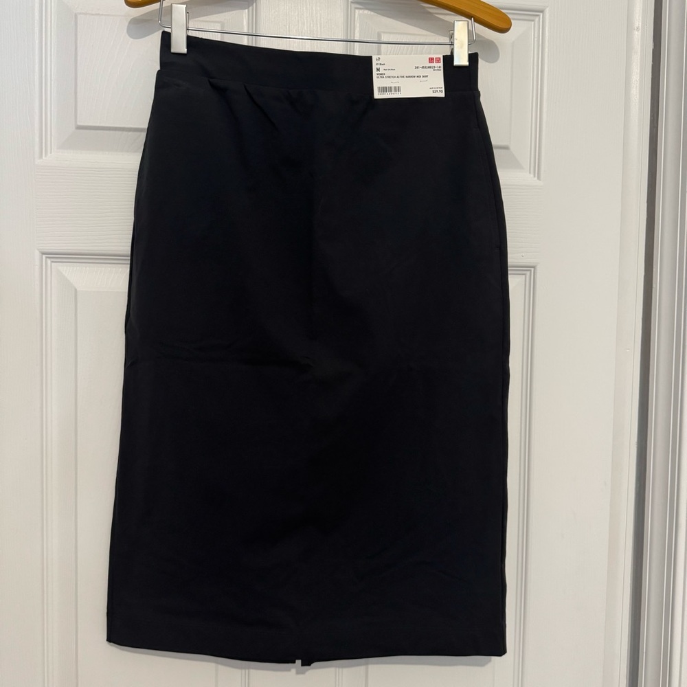 Uniqlo Classic Black Pencil Skirt